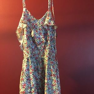BCBGeneration Floral Romper WITH POCKETS!